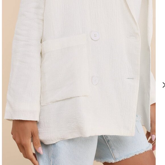 Poised Design White Linen Textured Double-Breasted Blazer - Picture 3 of 3